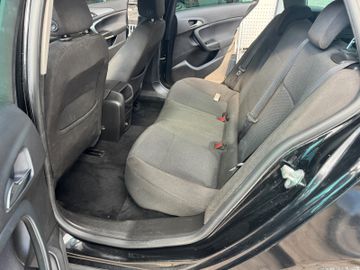 Opel Insignia - 12