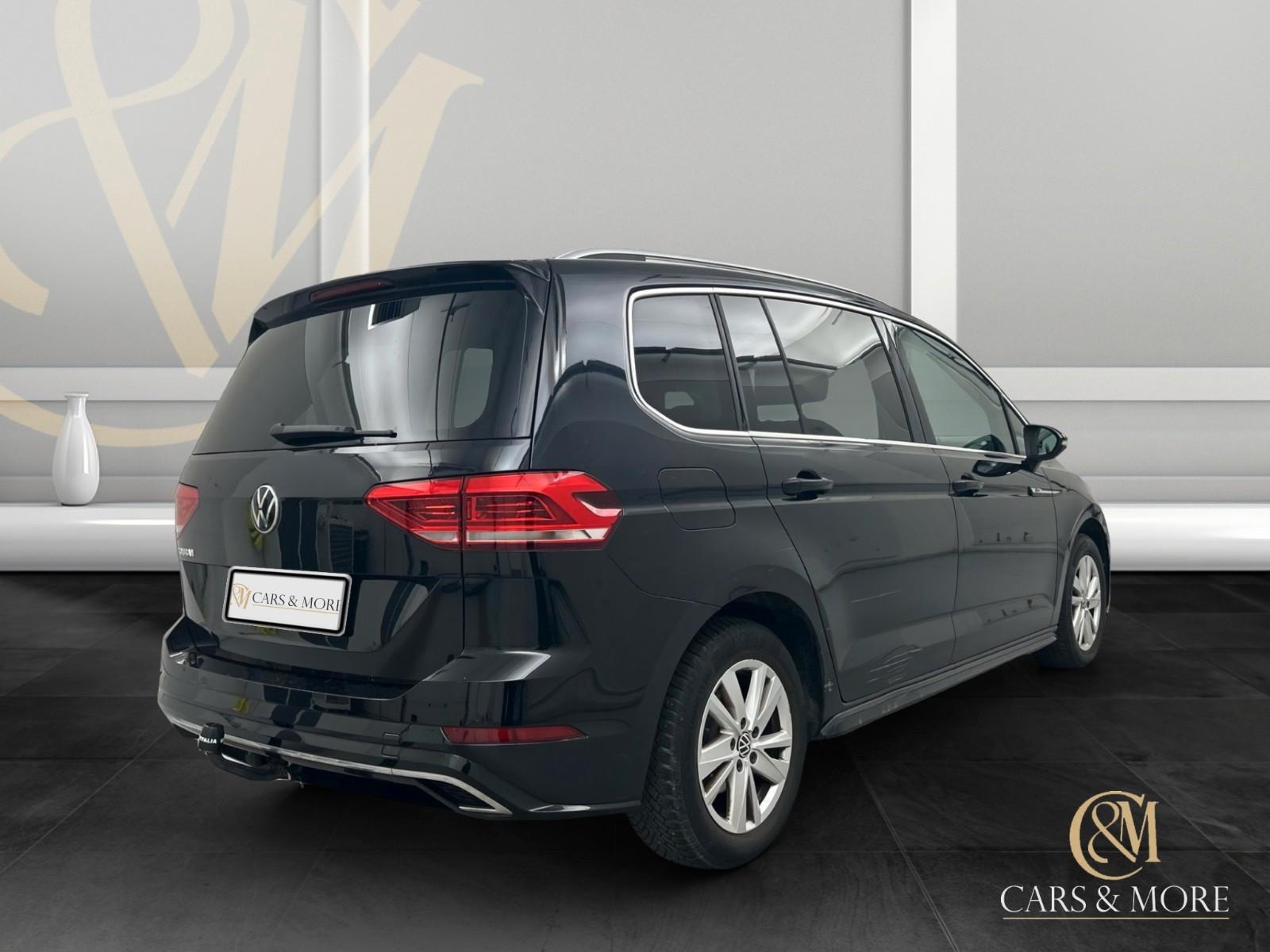 Volkswagen Touran R-Line High.7Sitze Navi Cockpit Pano.RFK AHK ACC, миниатюра 4