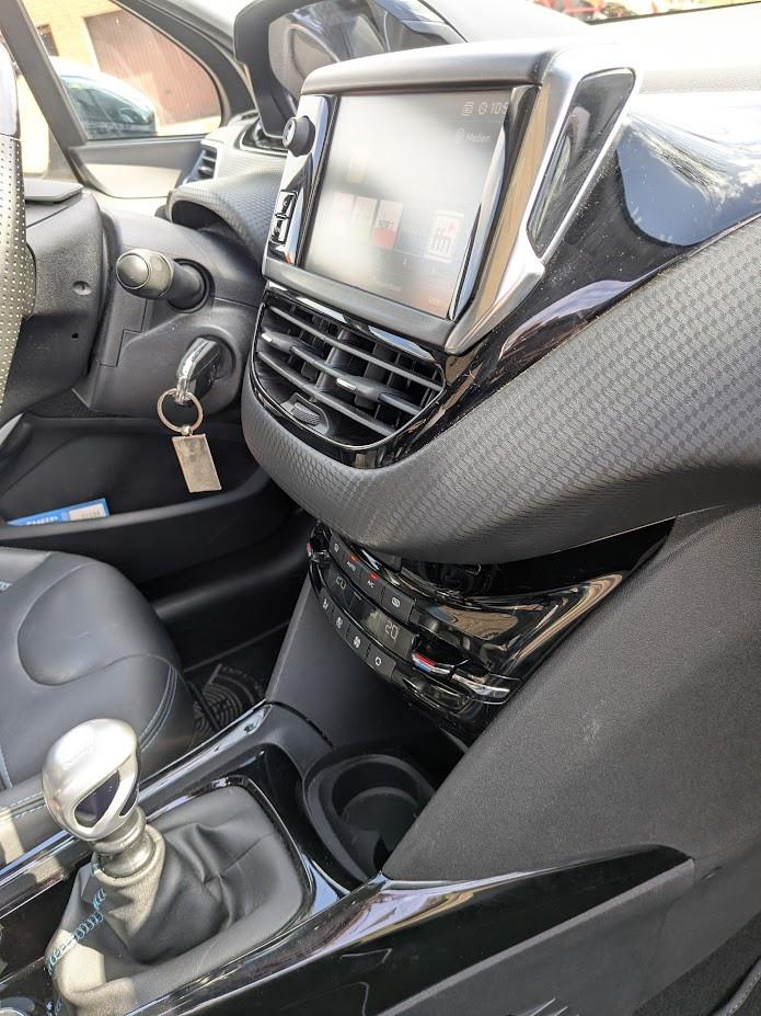 Peugeot 2008 Crossway Pure Tech, TÜV neu, Inspektion neu