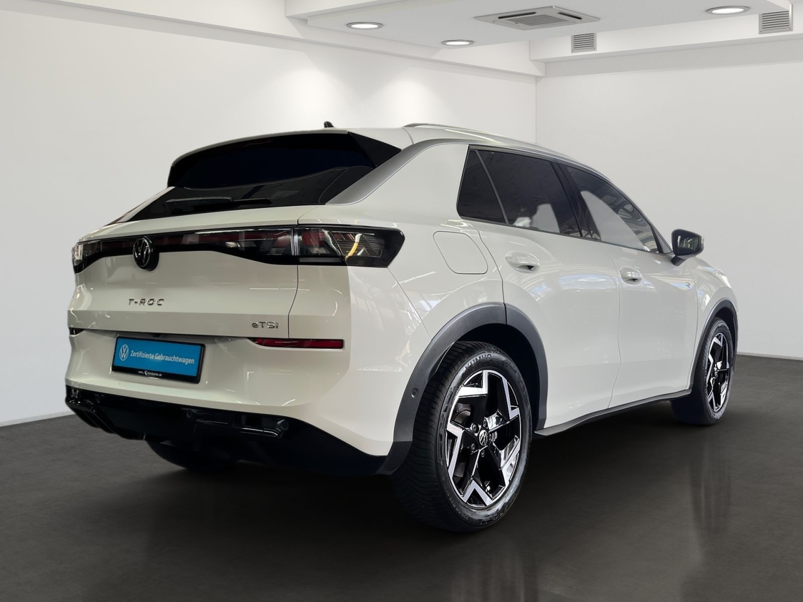 Volkswagen T-Roc R-Line 1,5 eTSI DSG Navi RFK IQ.Light foto 5