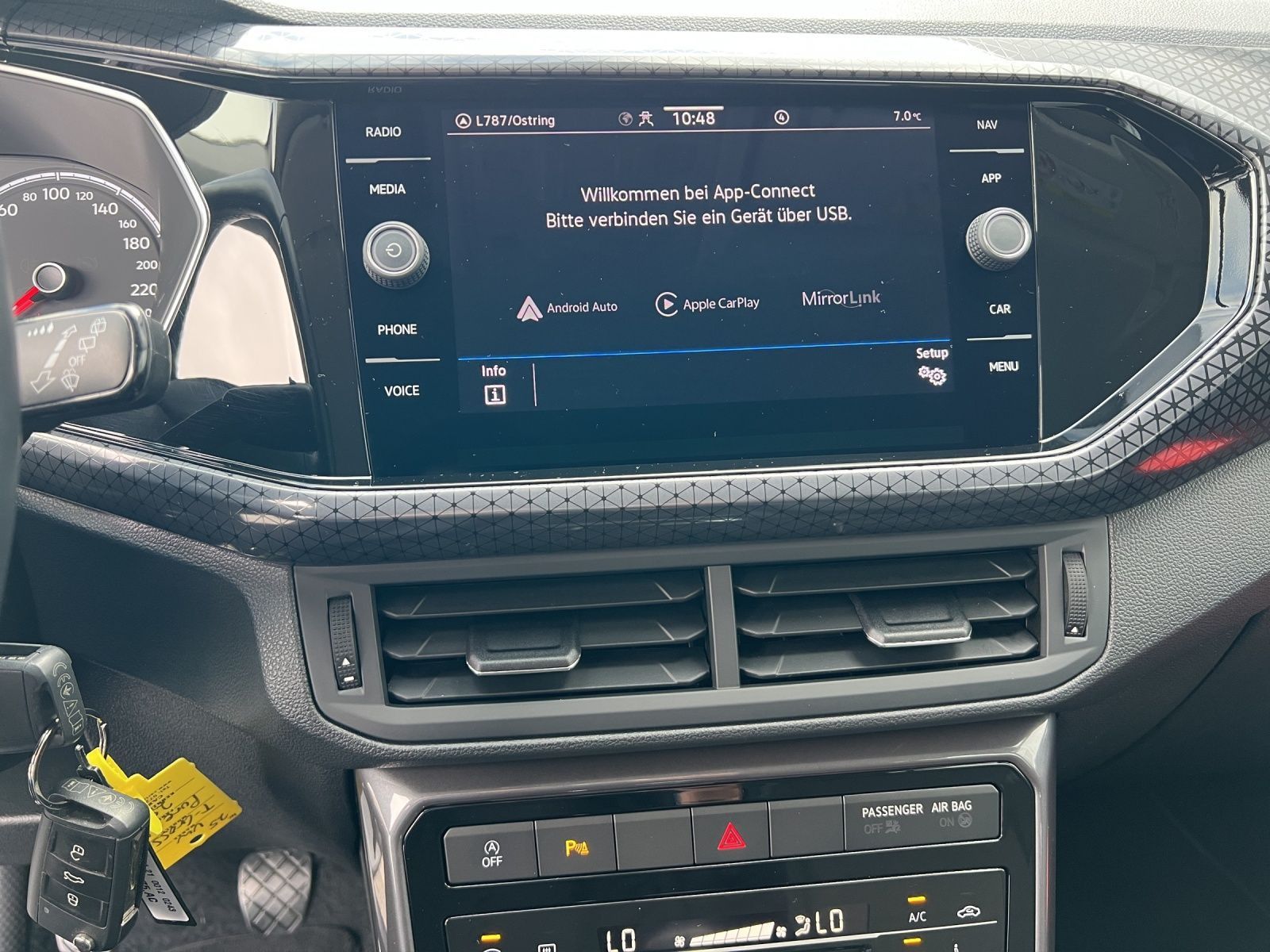 T-Cross Style 1.0 l TSI AHK*Navi*Kamera