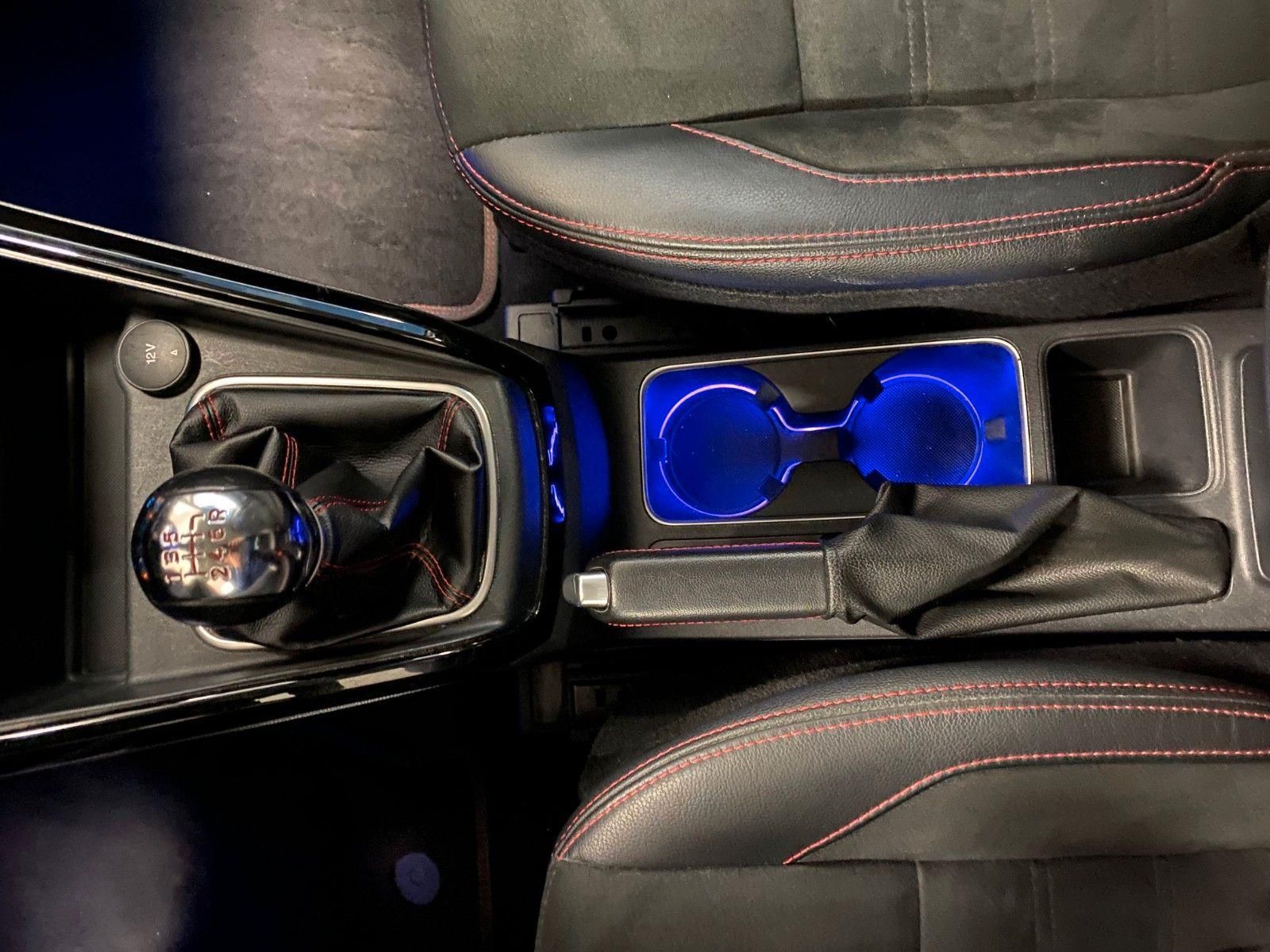 Fahrzeugabbildung Ford 1.0 EcoSport ST-Line+NAVI+XENON+ALLWETTER+KAMERA