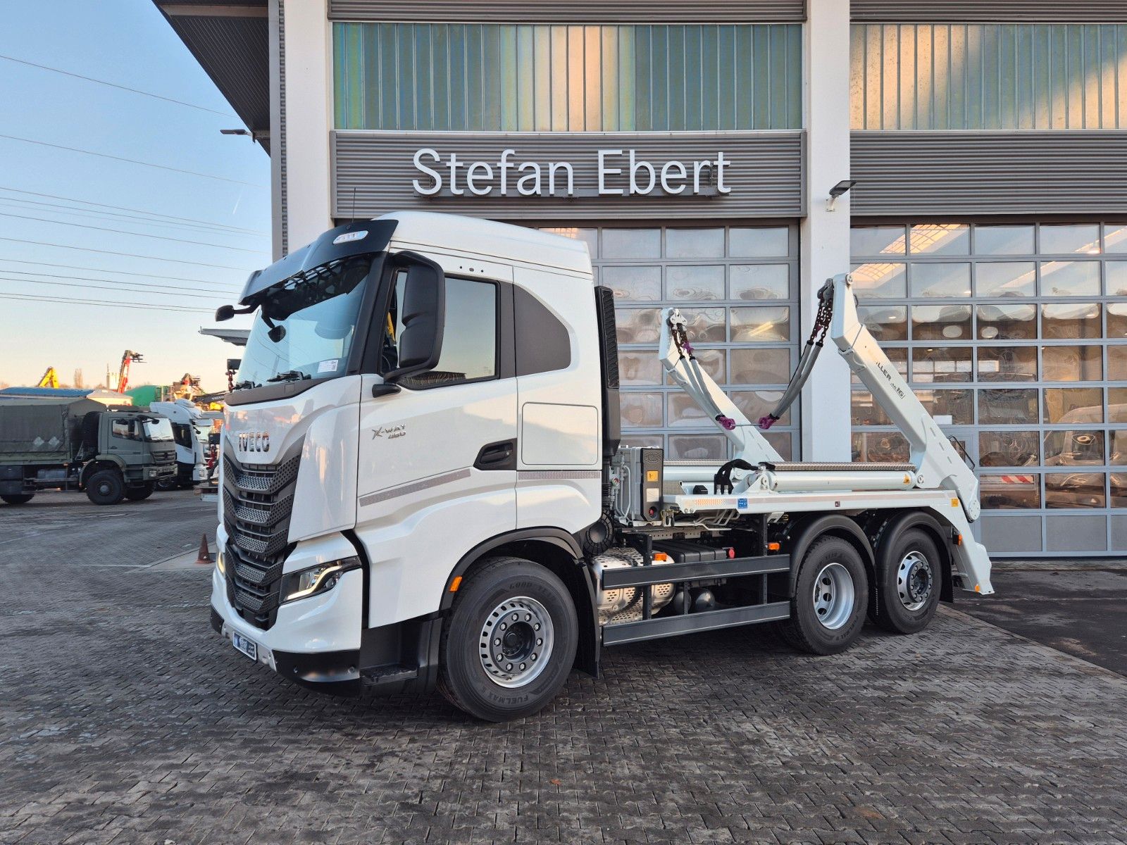 Fahrzeugabbildung Iveco X-Way 460 6x2 Absetzkipper Meiller AK16
