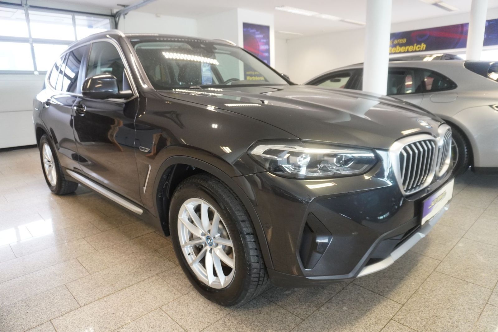 BMW X3 xDrive30e PHEV Aut. MY23/LED/Nav. Prof./Leder imagem 3