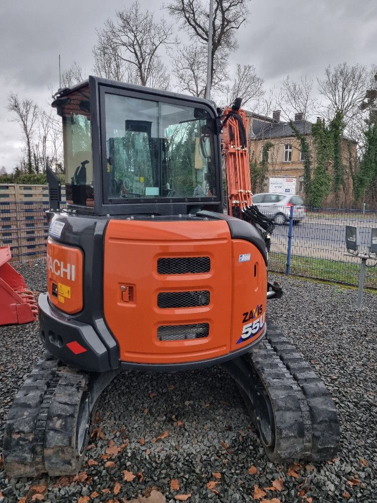 HITACHI ZX55U-6