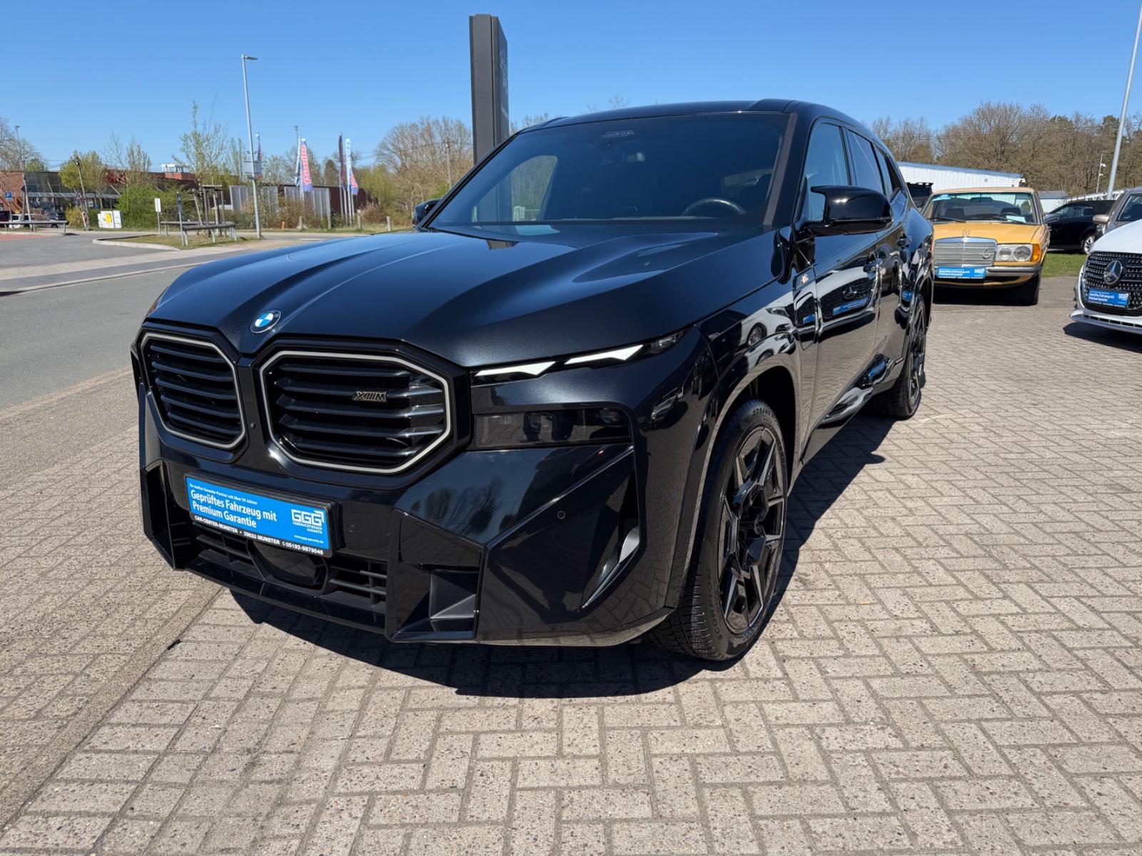 BMW XM 4,4L V8  B&W Massagesitze 4WD 360 Kamera