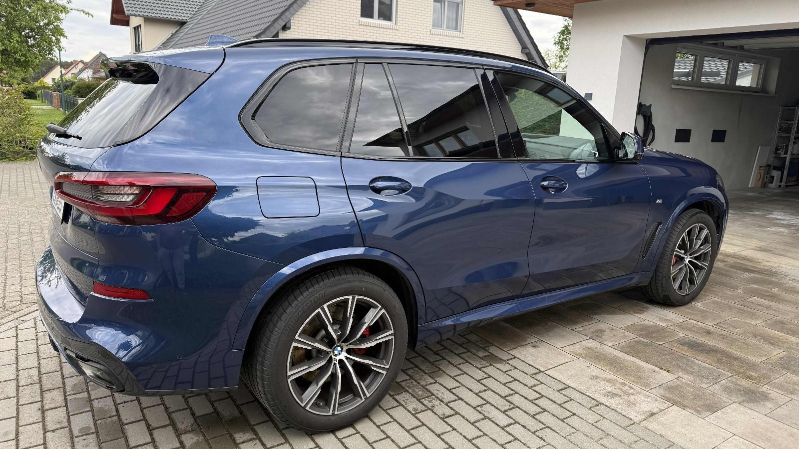 BMW X5 xDrive30d - HUD, Laser, DriveAss+, ParkAss+