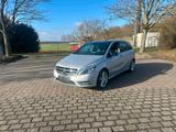 Mercedes-Benz Mercedes B250 Automatik  18 Zoll  Panora... - Mercedes-Benz B 250 von privat