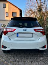 Toyota Yaris 1,5-l-VVT-i Hybrid CVT Style Seleciton... - Toyota Yaris: Vvt