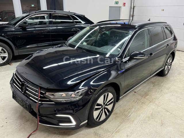 Volkswagen Passat Variant GTE*ACC*LED*Massage*DAB*Touch*