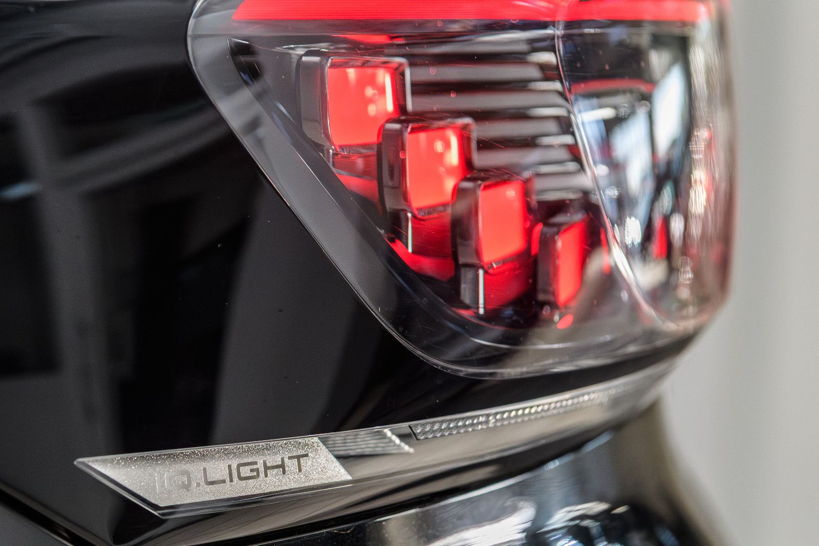 Fahrzeugabbildung Volkswagen ID.4 Pro IQ-LED+AHK+NAV+HUD+WÄRMEPUMPE+H&K+ACC