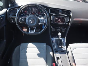 Volkswagen Golf - 12