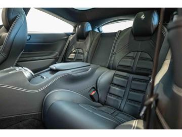 صورة مصغرة 15 لـ 2018 Ferrari GTC4LUSSO