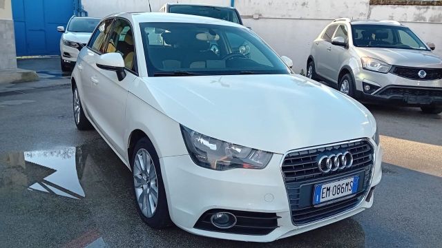 Audi A1-5P-1.6 tdi-full-2012