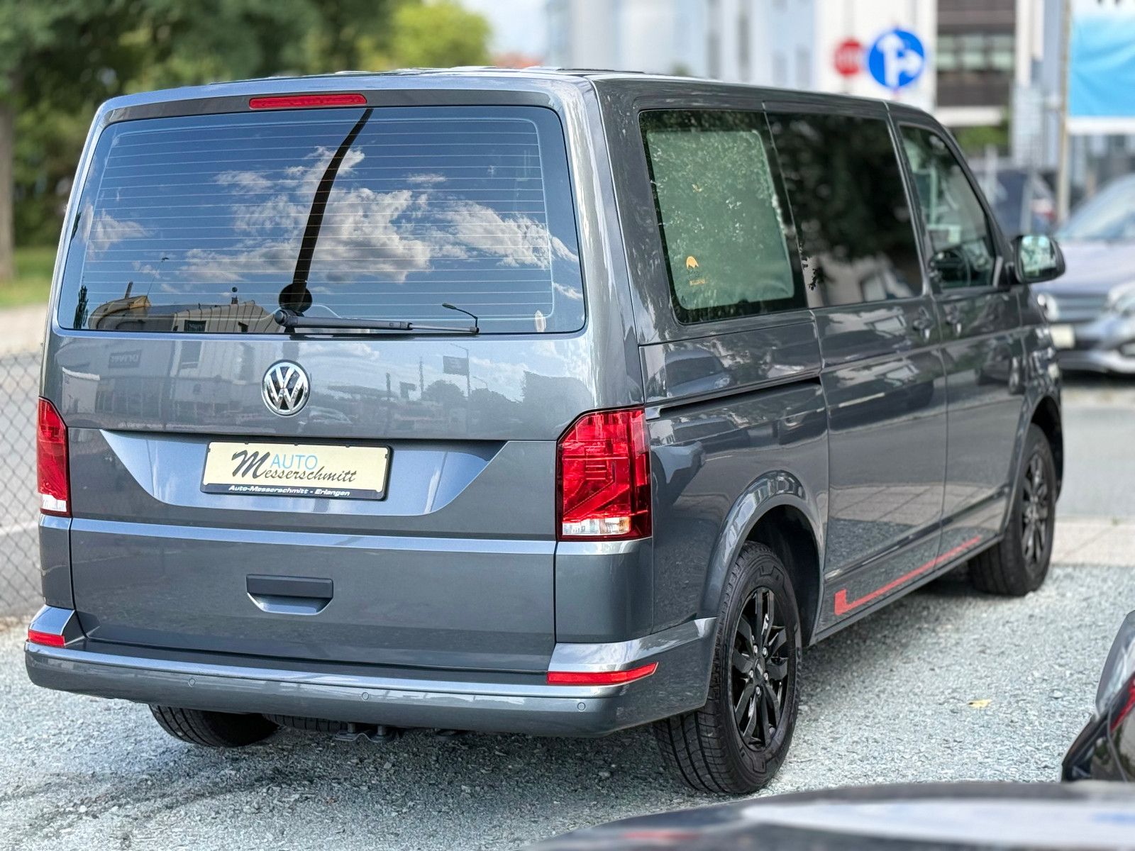 Volkswagen T6.1 Multivan 2.0TDI KLIMA StHz.CARPLAY DREHSITZ foto 4