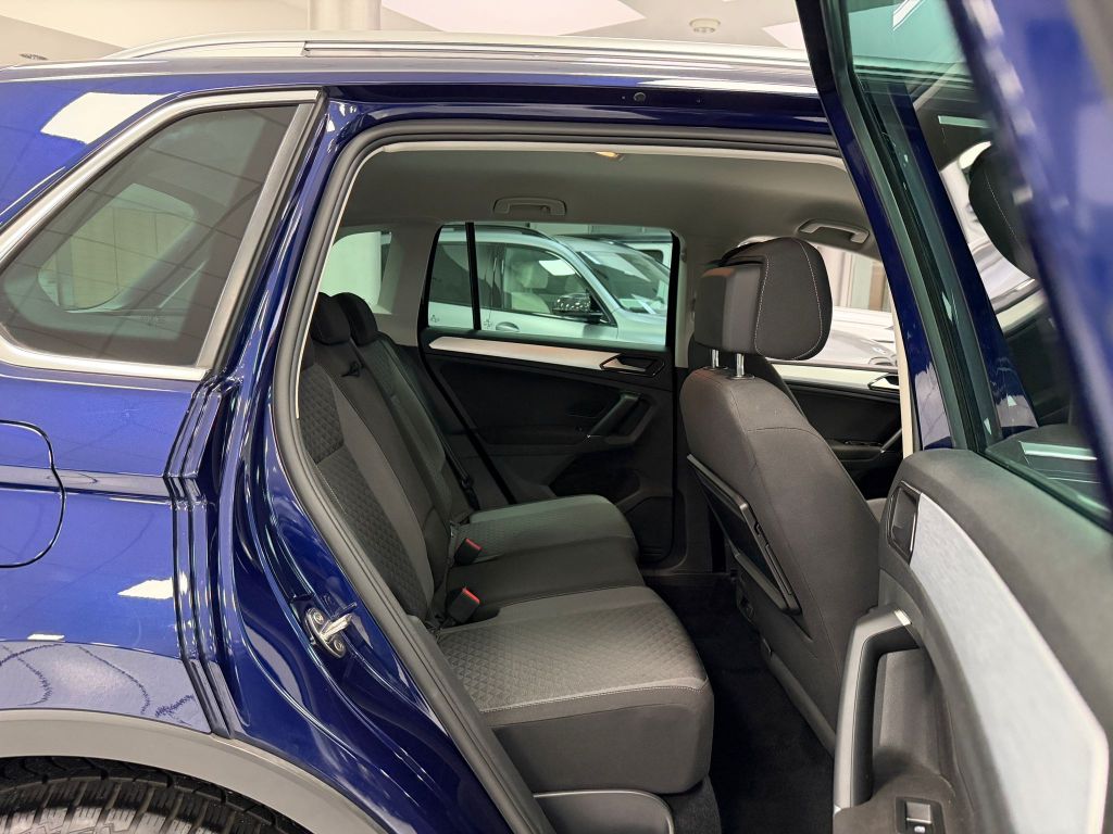 Volkswagen Tiguan 1.4 TSI Comfortline*LED*AID*ACC*TOTW*AHK*