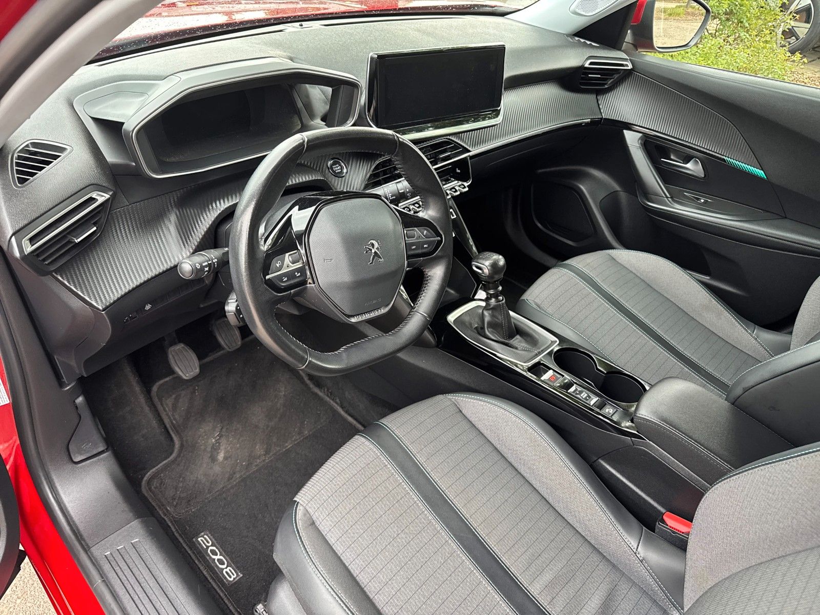 Fahrzeugabbildung Peugeot 2008 Allure Pack, Sitzheizung, Induktionsladen