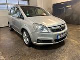 Opel Zafira 1,9 TDI/7 SItze/Xenon/Navi/1.Hand/AHK - Opel Zafira aus 2007 mit Diesel-Antrieb