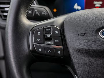 Ford Kuga Titanium X AHK schwenkbar el. HECKKLAPPE