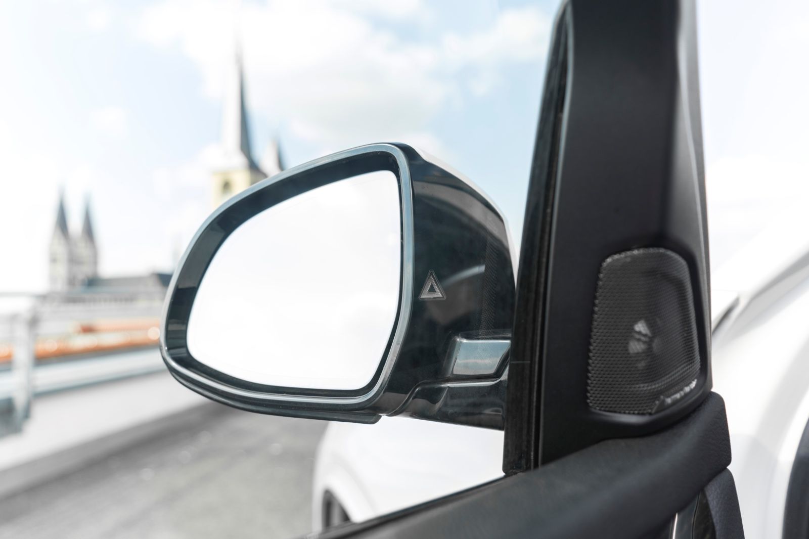 Fahrzeugabbildung BMW X5 XDrive 35d M-SPORTPAKET H&K HUD 360° CARPLAY
