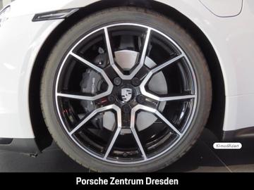 صورة مصغرة 13 لـ 2025 Porsche TAYCAN