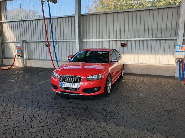 Audi S3 8P ( ab 01.12 abgemeldet)