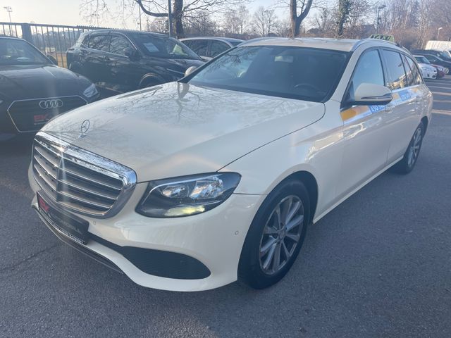 Mercedes-Benz E 220 E -Klasse T-Modell E 220d Aut Leder Kamera