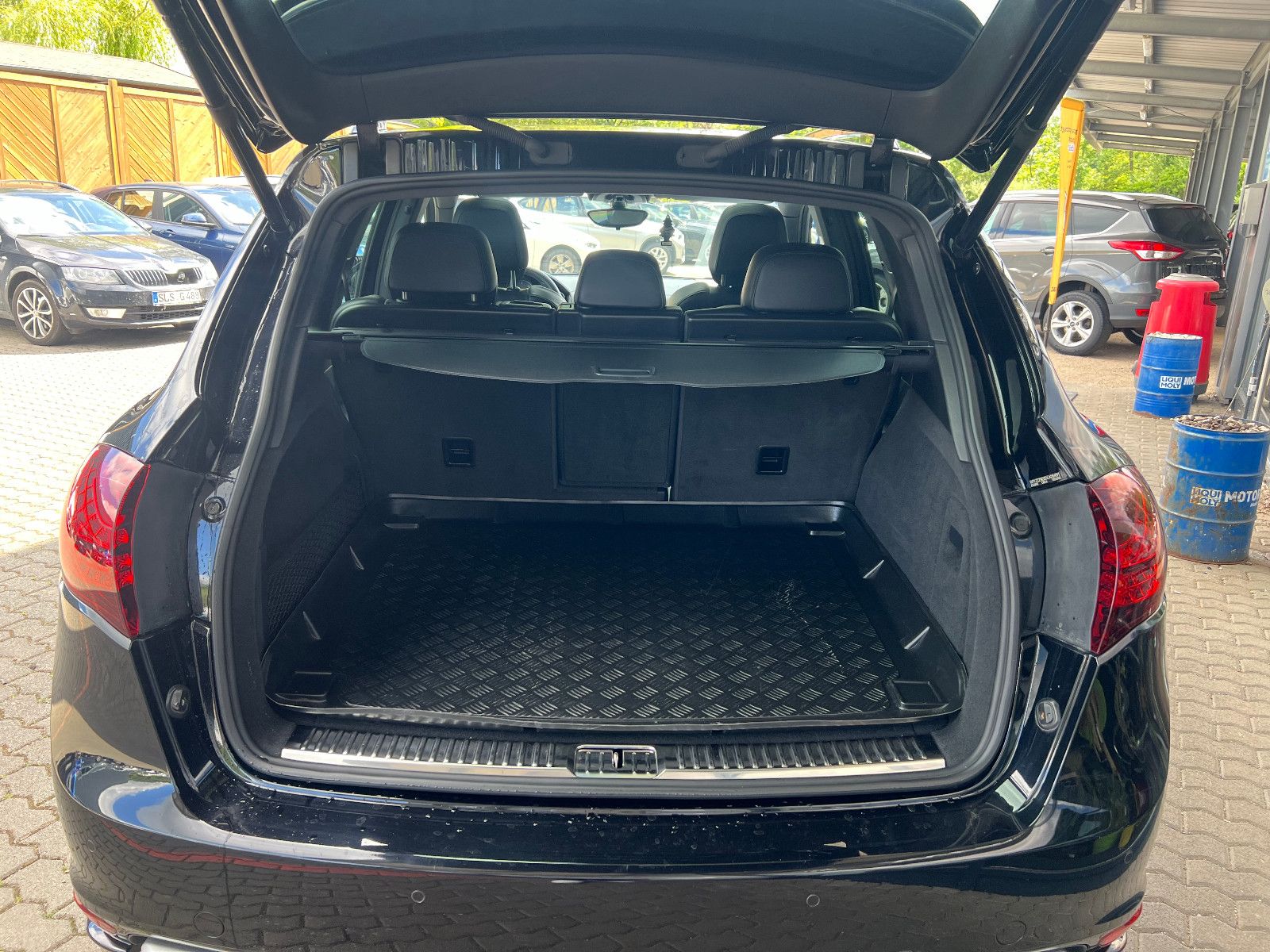 Fahrzeugabbildung Porsche Cayenne Sport Chrono Paket