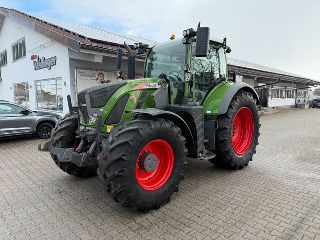 Fendt 718 Vario Profi Plus RTK Unfall