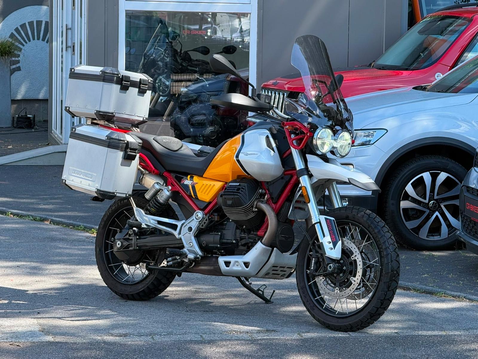 Moto Guzzi V85 TT Evocative 3xKoffer/Sportauspuff/Zubehör