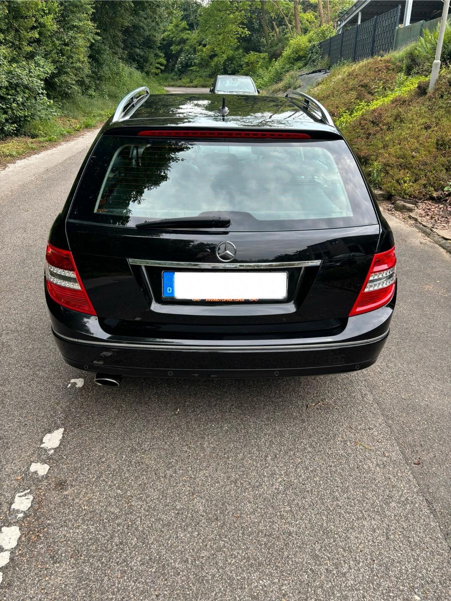 Mercedes-Benz C250 2010 — photo 5
