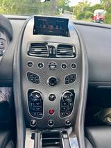 Aston Martin V8 Vantage - Aston Martin V8 Vantage: Automatik