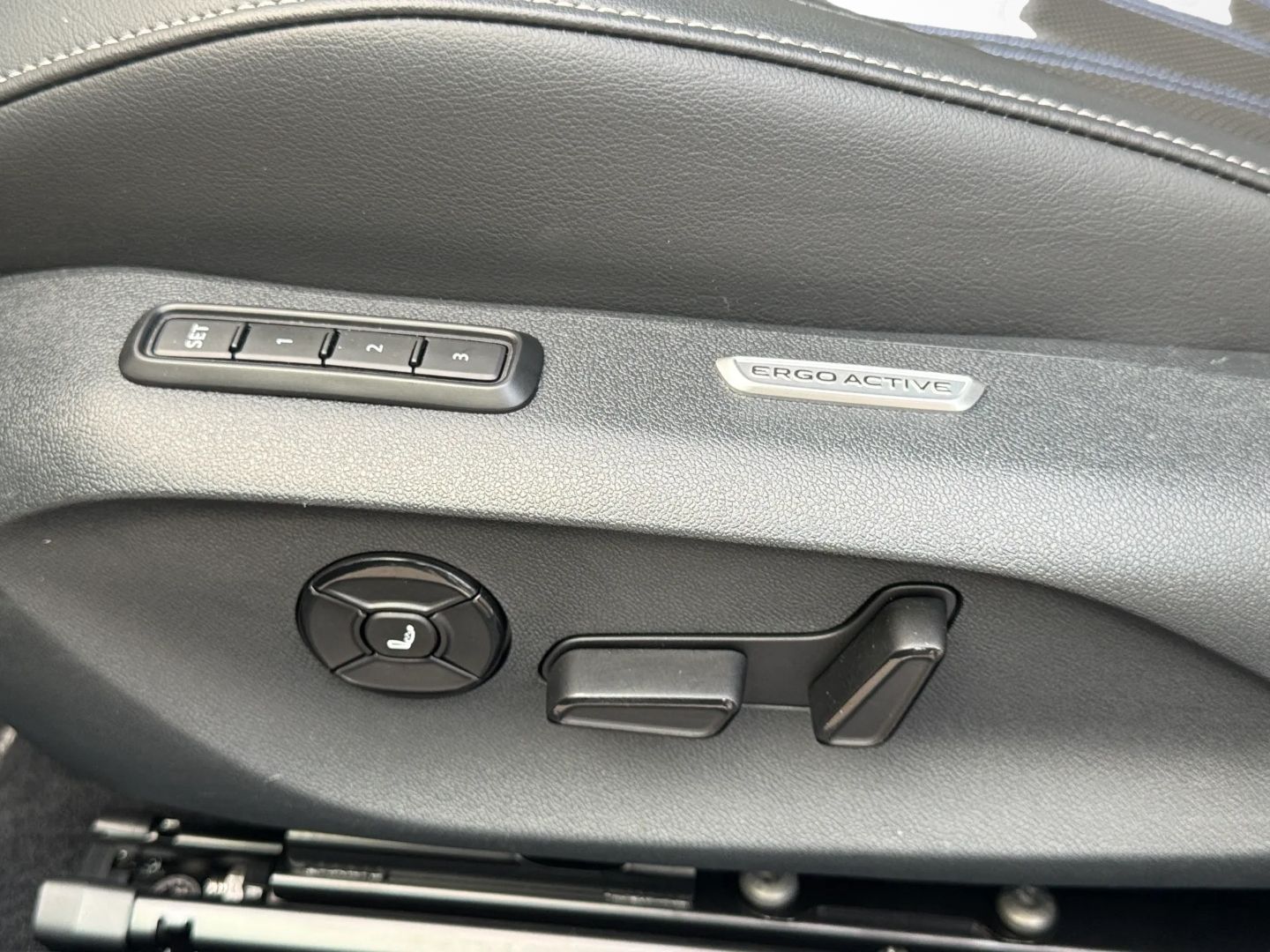 Passat 2.0 TDI 4M R-LINE SIGNATURE
