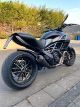 Ducati Diavel 1200 Black Carbon Titanium