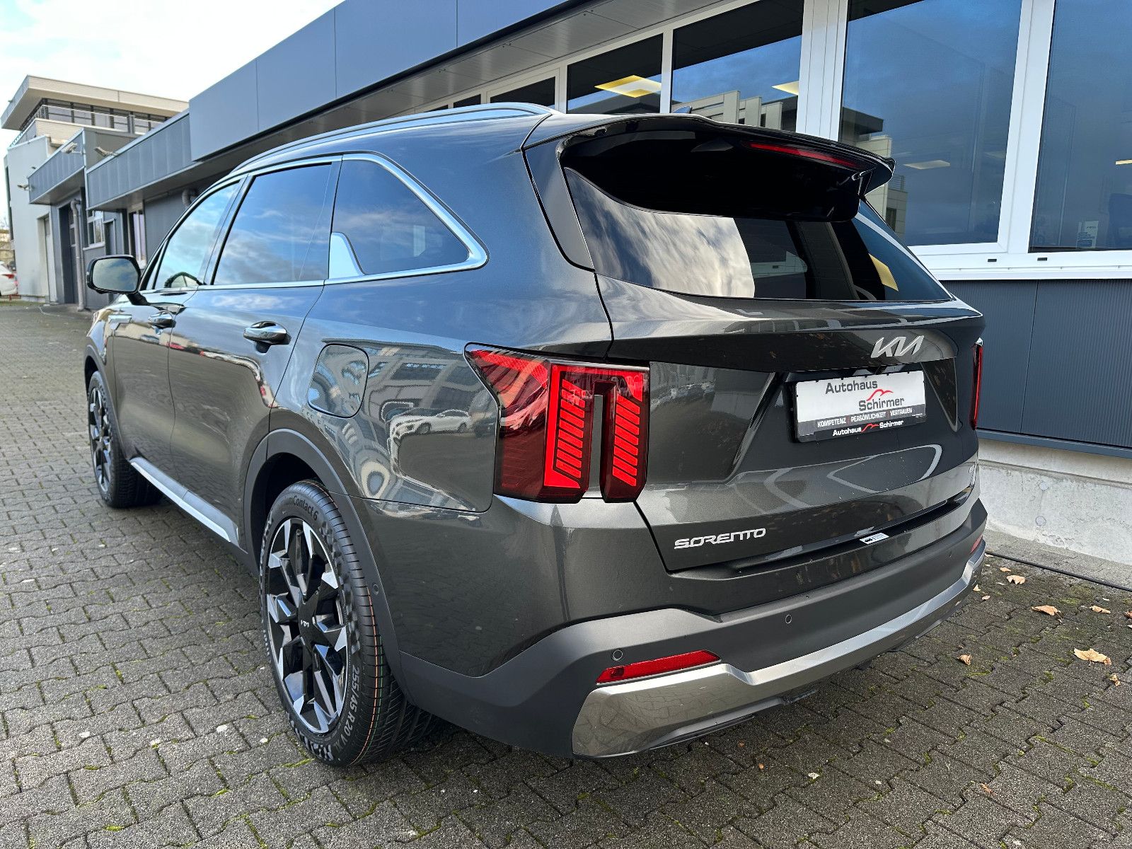 Fahrzeugabbildung Kia Sorento 2.2 CRDi AWD Platinum Nappa AHK