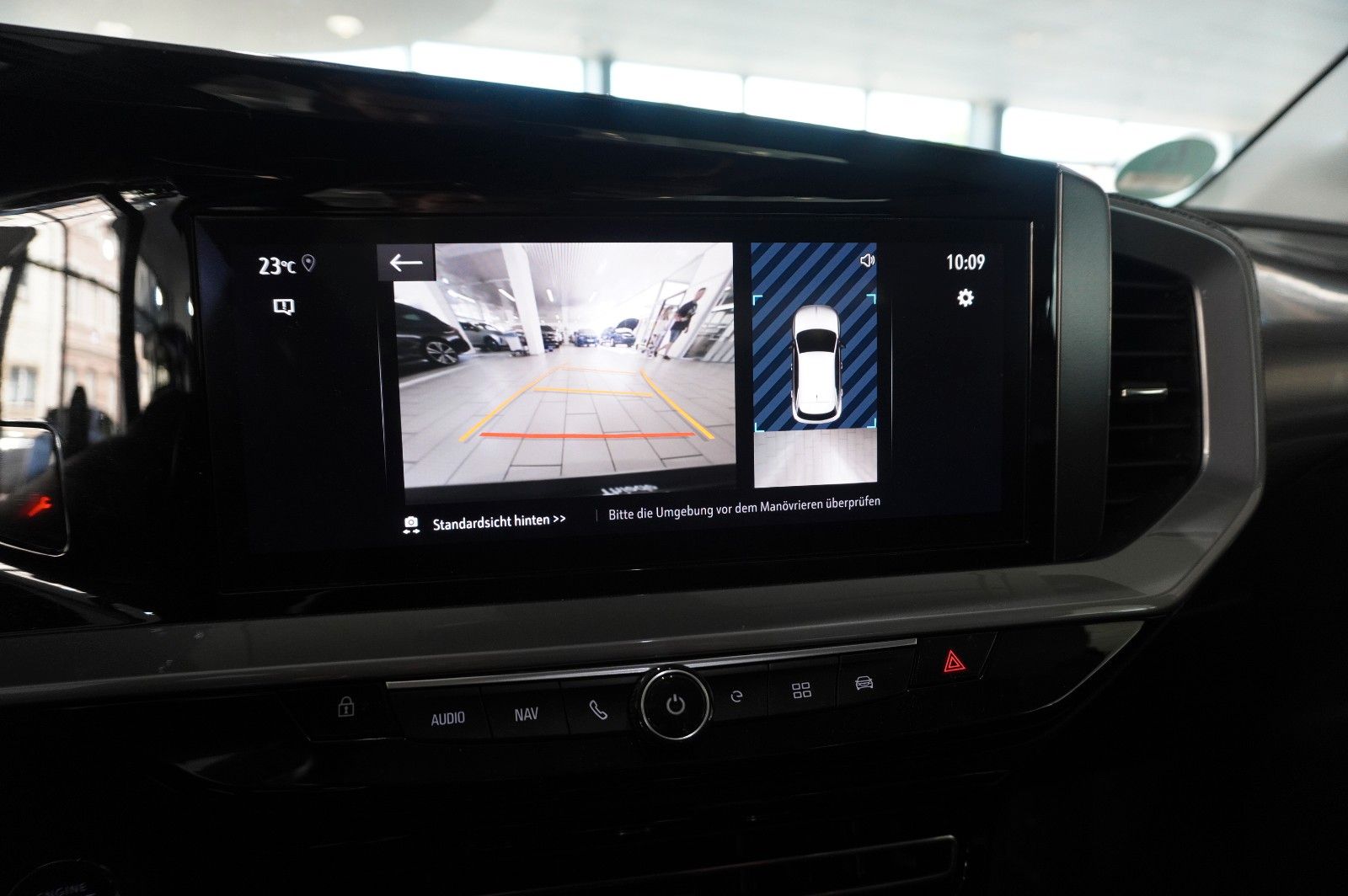 Fahrzeugabbildung Opel Mokka-e ELEGANCE 3-PHASIG NAVI/LED/VIRTU/SHZ/DAB