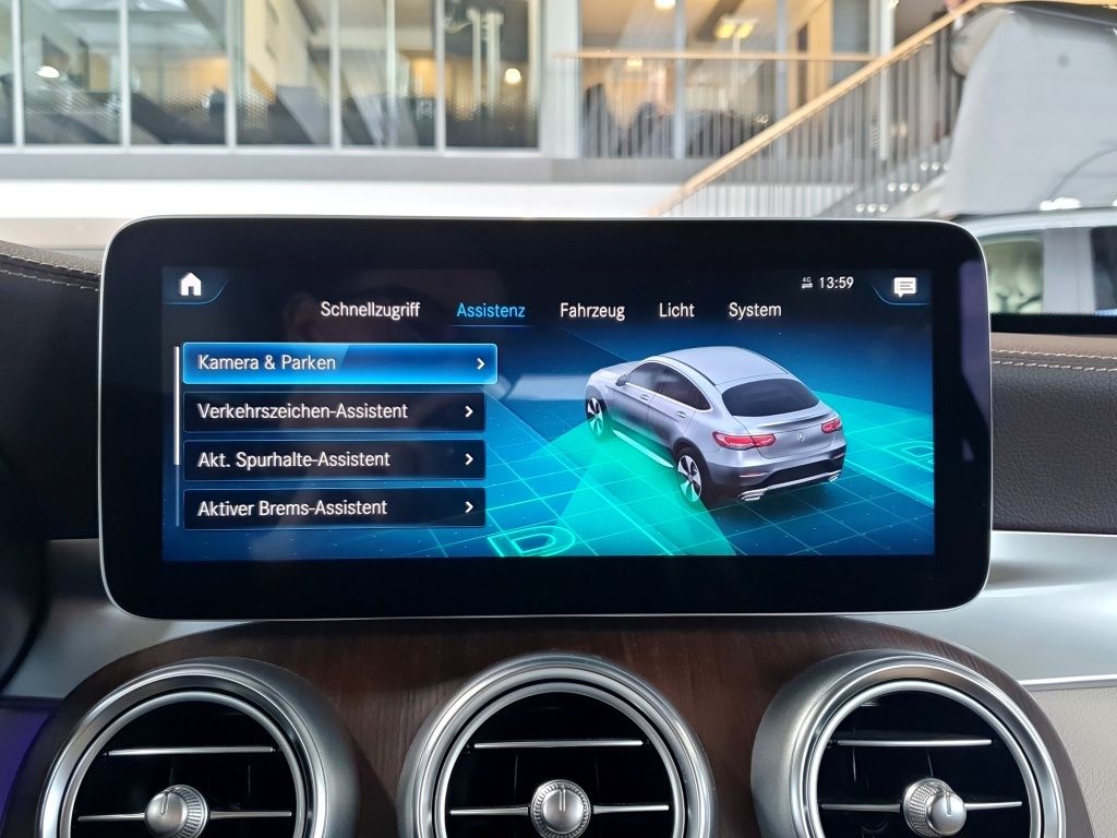 Fahrzeugabbildung Mercedes-Benz GLC 300 e 4MATIC Coupé Night*HUD*Leder*PDC*360°
