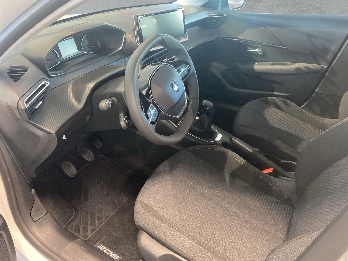 Fahrzeugabbildung Peugeot 208 Style 1.2 PureTech 75 EU6e