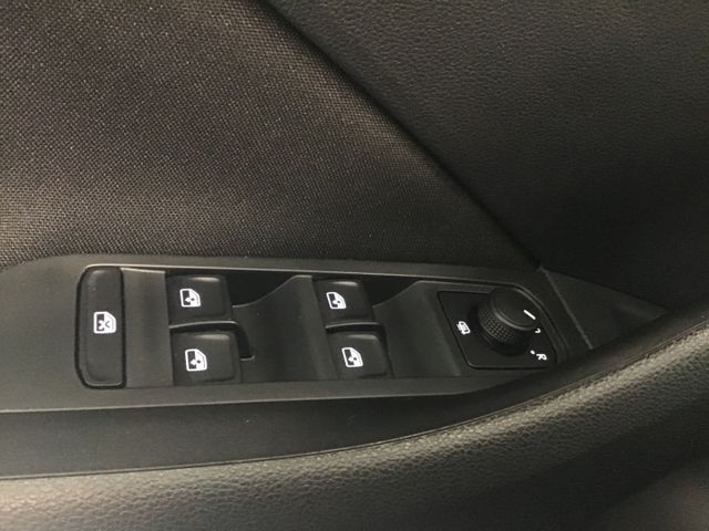 Fahrzeugabbildung Skoda Kamiq Tour 1.0 TSI DSG/LED/SHZ/Tempo/SmartLink