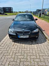 BMW E90 325İ Sechszylinder - BMW 325 in Hamburg