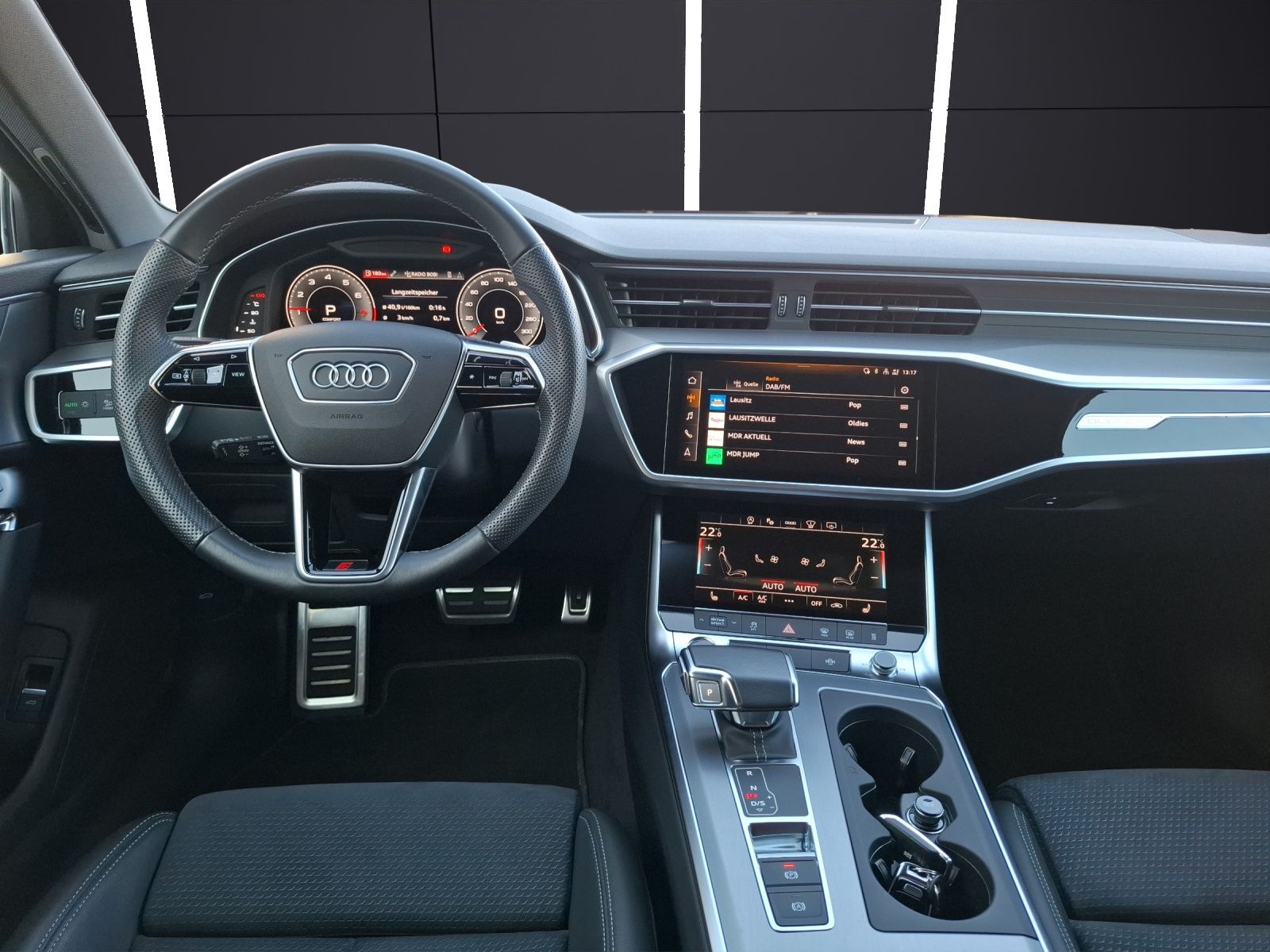 Fahrzeugabbildung Audi A6 Avant 45 TFSI sport quattro S-tronic STH LED