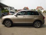Volkswagen Tiguan Sound 4Motion*AHK*LED*PANO*NAVI MMI* - Volkswagen Tiguan: 4motion