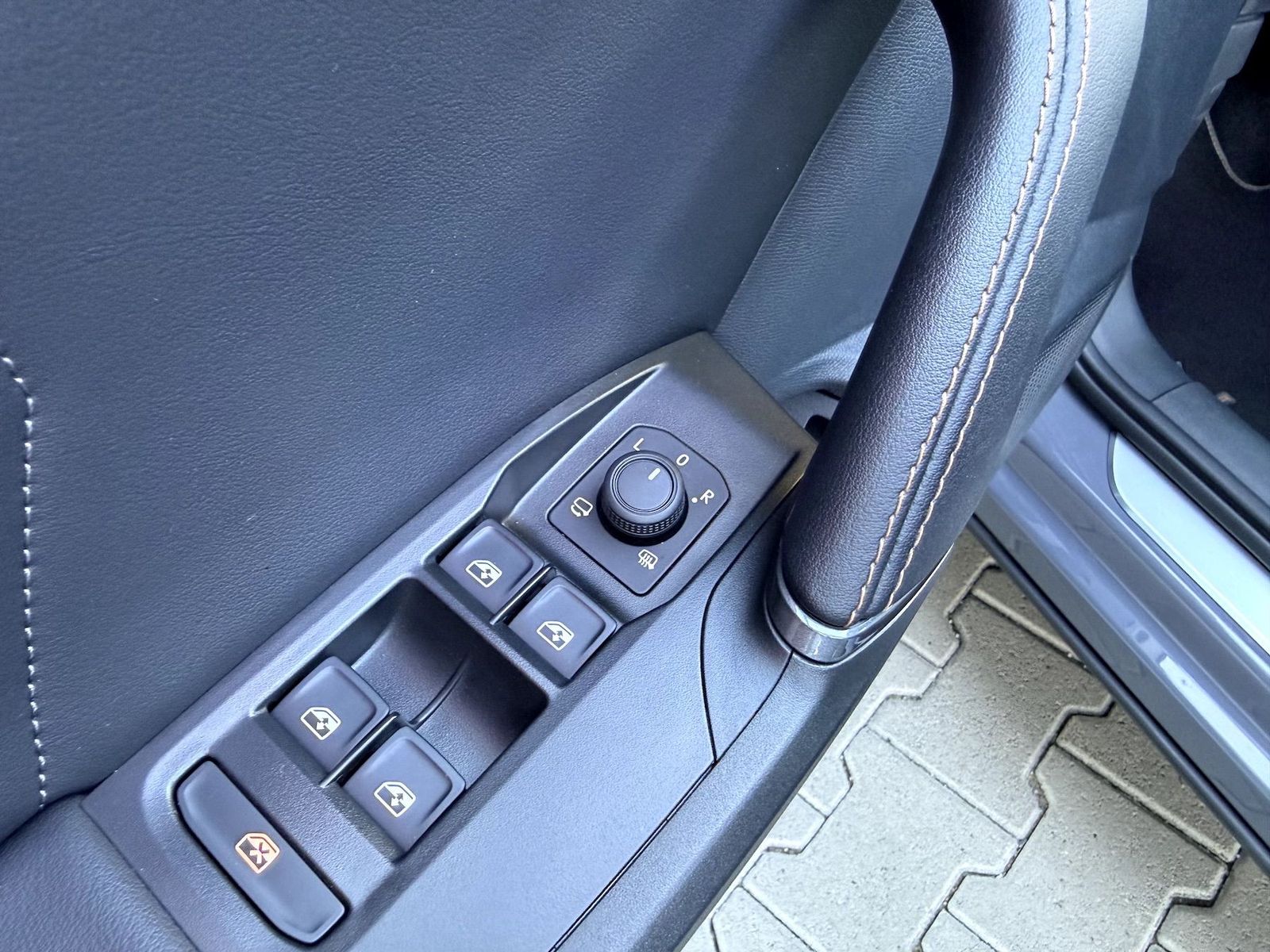 Fahrzeugabbildung CUPRA Formentor VZ 2.0 TSI DSG 4Drive 360°|PANO|KW V3