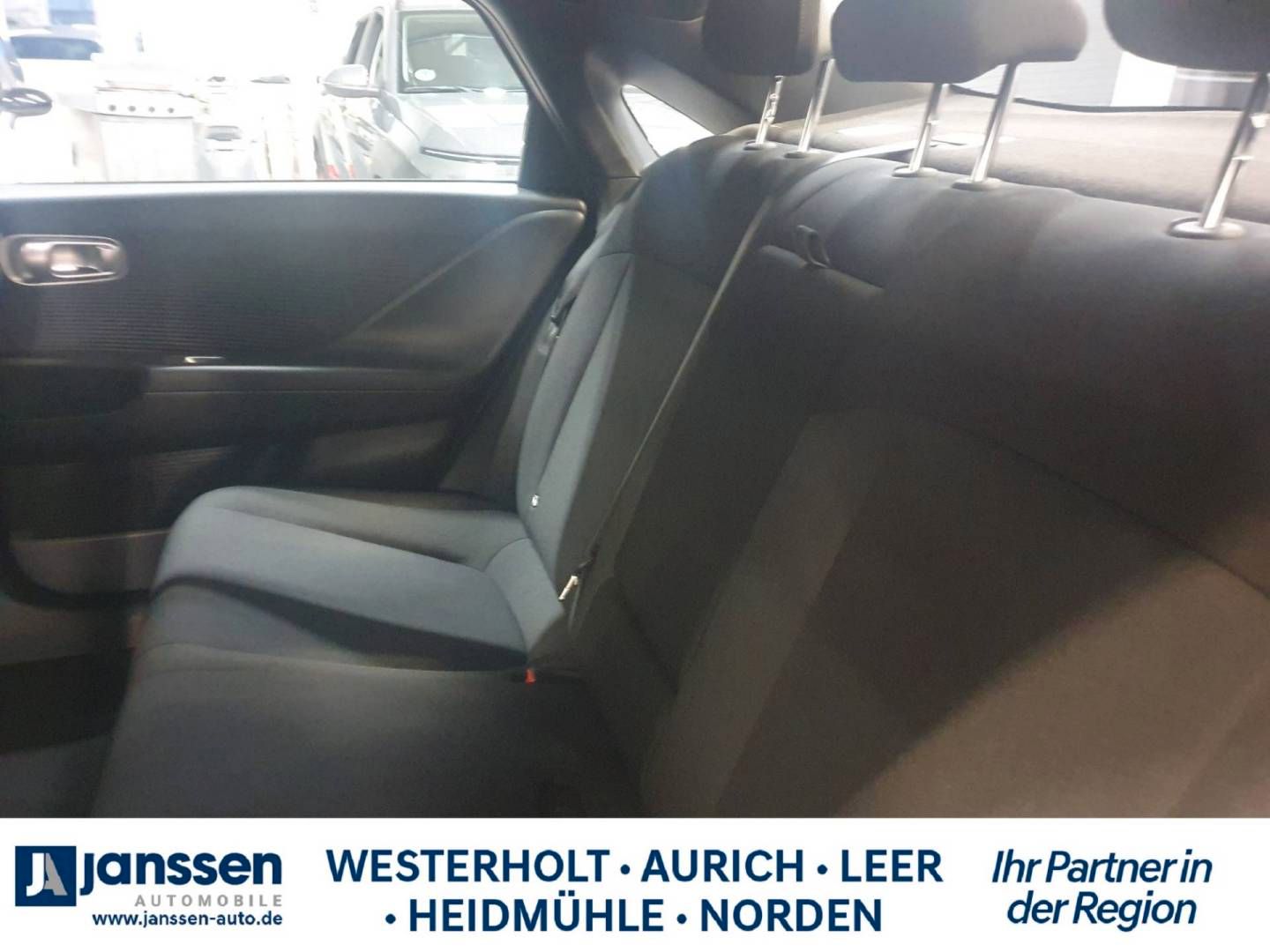 Fahrzeugabbildung Hyundai IONIQ 6 Heckantrieb DYNAMIQ-Paket inkl. Glasschi