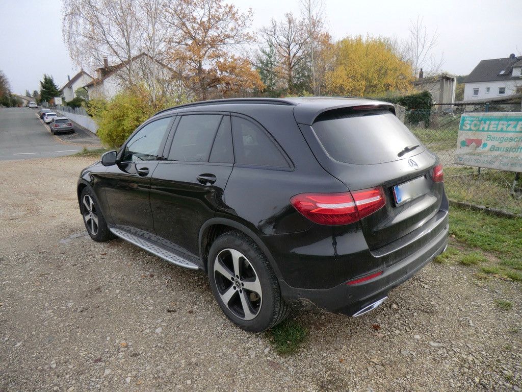 Image of Mercedes-Benz GLC 220