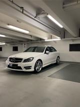 Mercedes-Benz AMG Sport-Paket Automatik C200 AMG Styling Blue - Mercedes-Benz C-Class: Styling AMG