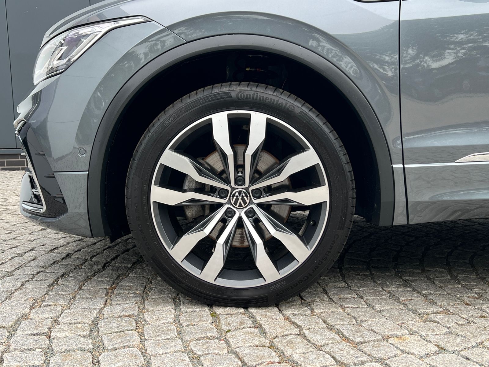 Fahrzeugabbildung Volkswagen Tiguan Allspace R-Line 2.0 TDI DSG 4Motion *AHK,