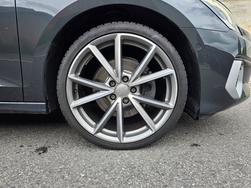AUDI A3 Sportback Advanced 2.0 TDI S-Tronic Sport 19" AUDI A3 Sportback Advanced 2.0 TDI S-Tronic Sport 19"