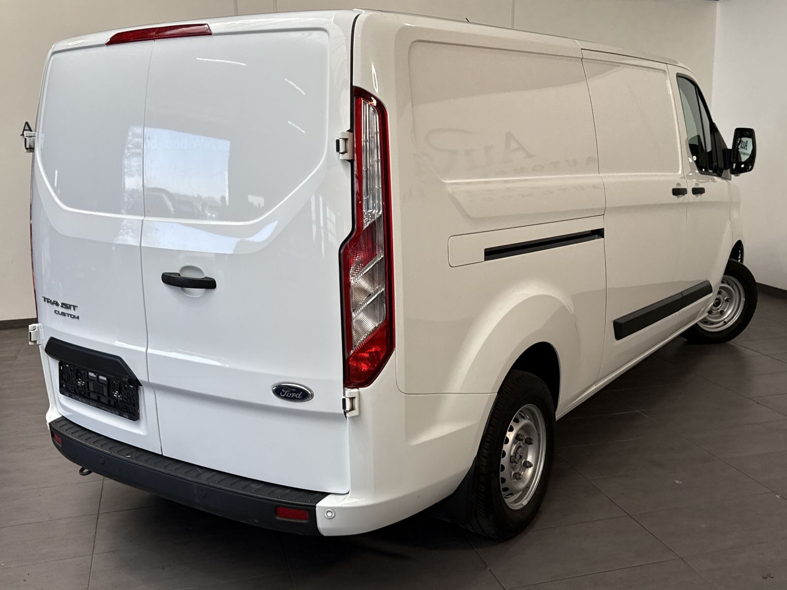 Fahrzeugabbildung Ford Custom 300 L2 NAV+BLUETOOTH+KAMERA+KLIMA+SHZ+PP