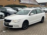 Skoda Superb Combi+Autm.+Scheckheft+TÜV neu - Skoda Superb aus 2013